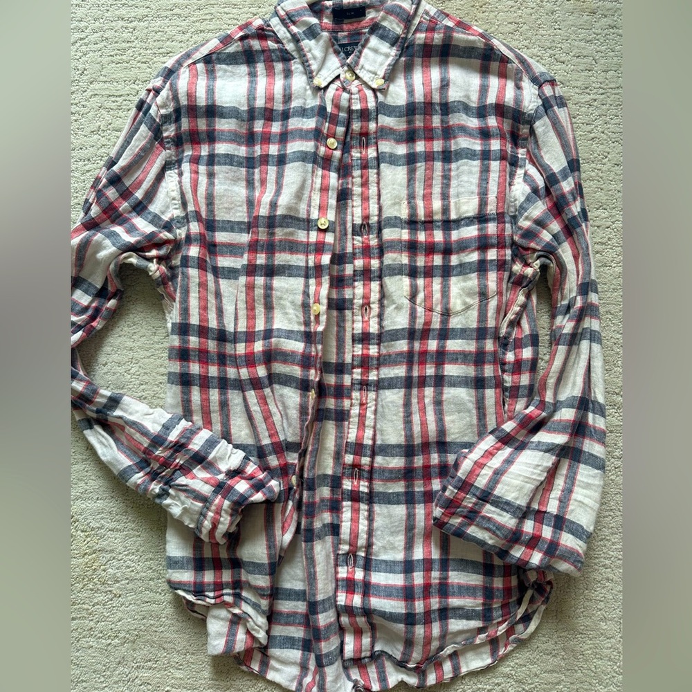 J Crew Linen Button down shirt. Men’s Medium